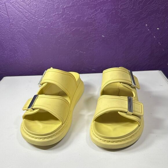Alexander Macqueen Yellow Slides Preloved - Picture 2 of 7
